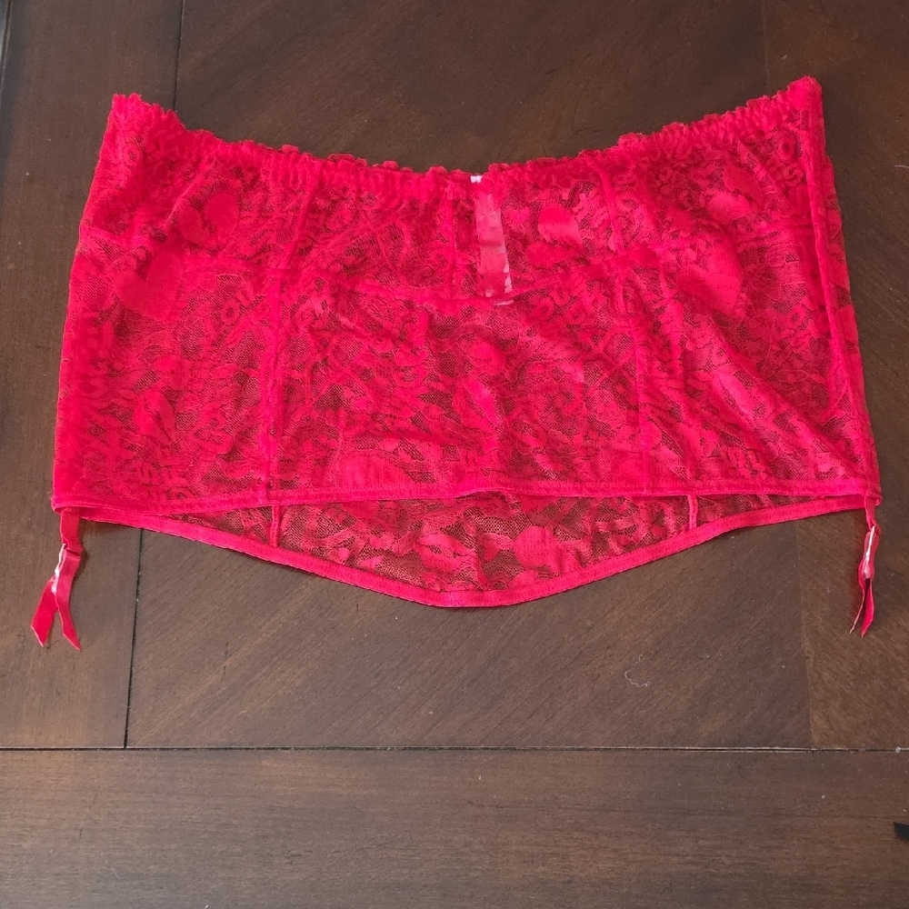 (J31) Elegant Red Lace Garter Holder Plus Size 3X